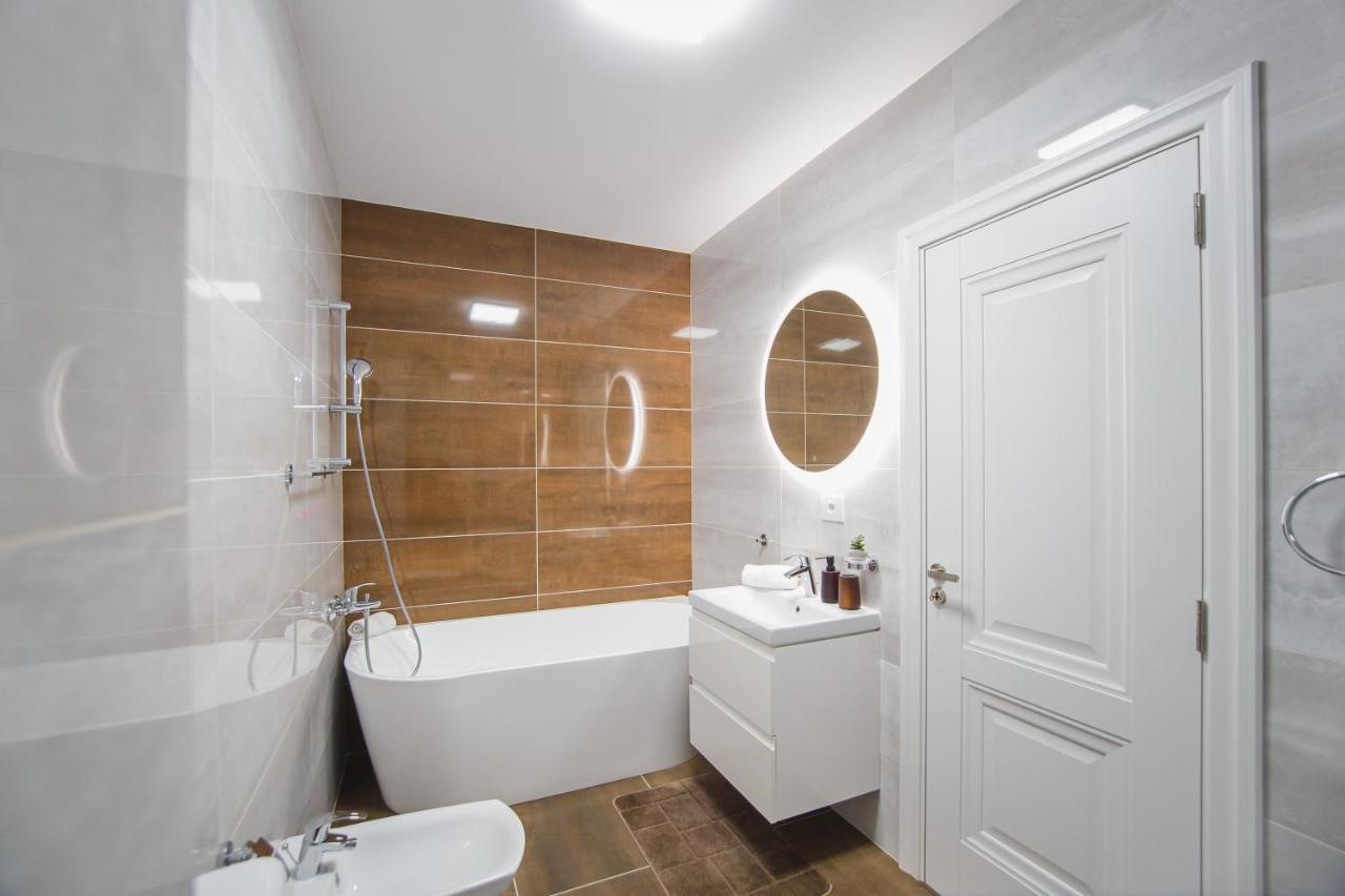 Charming Family Haven Apartment Oradea Exterior foto
