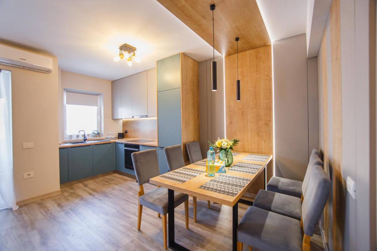 Charming Family Haven Apartment Oradea Exterior foto