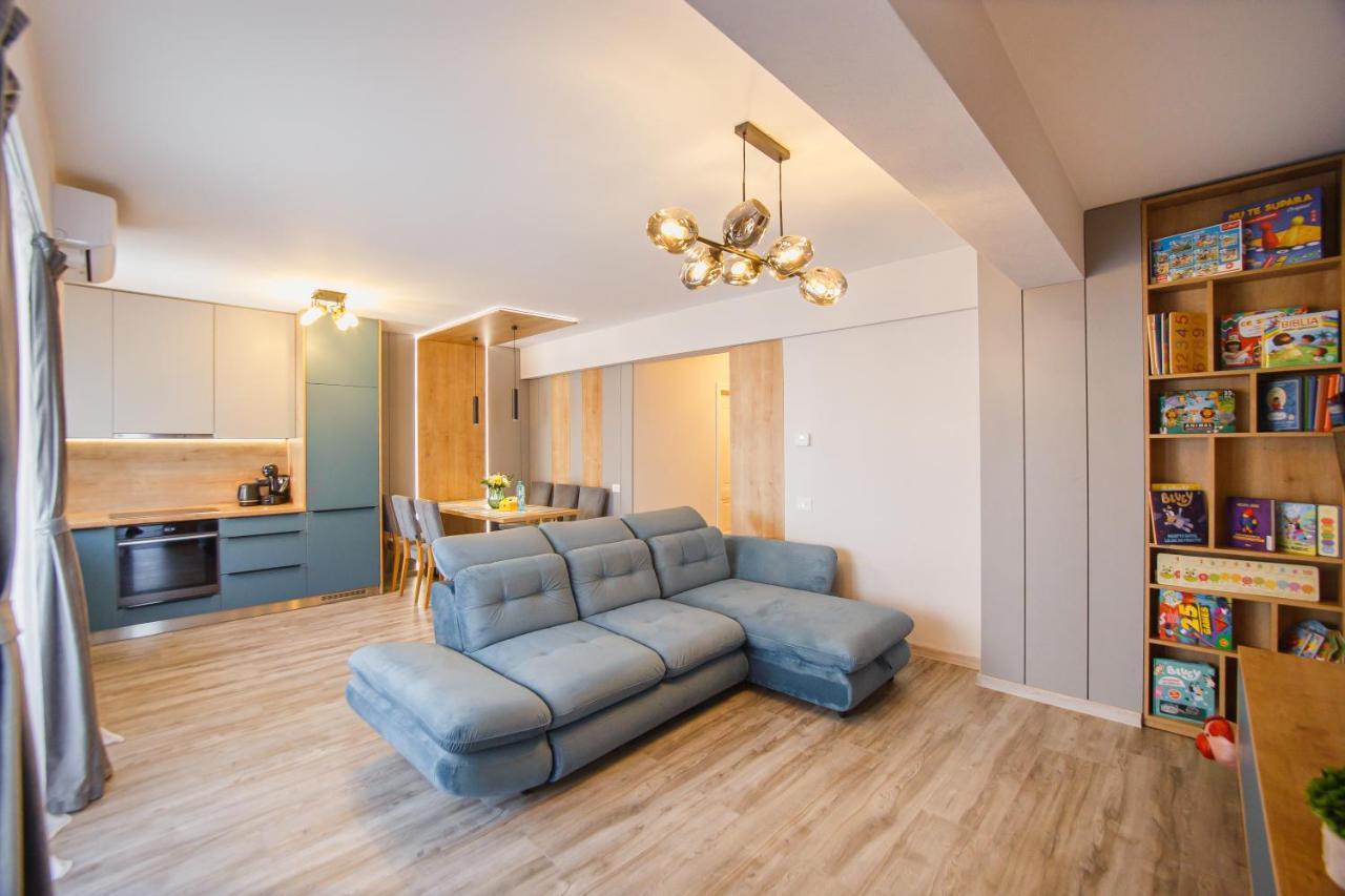 Charming Family Haven Apartment Oradea Exterior foto